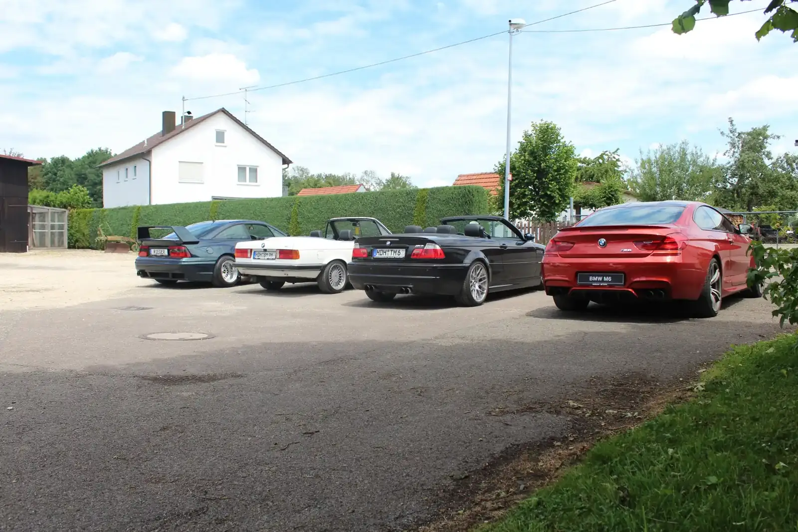 Angekaufte Fahrzeuge auf dem Hof von BALBO in Lauingen